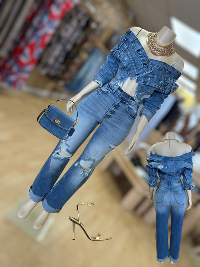 Distressed High Rise Jeans With Fold Hem